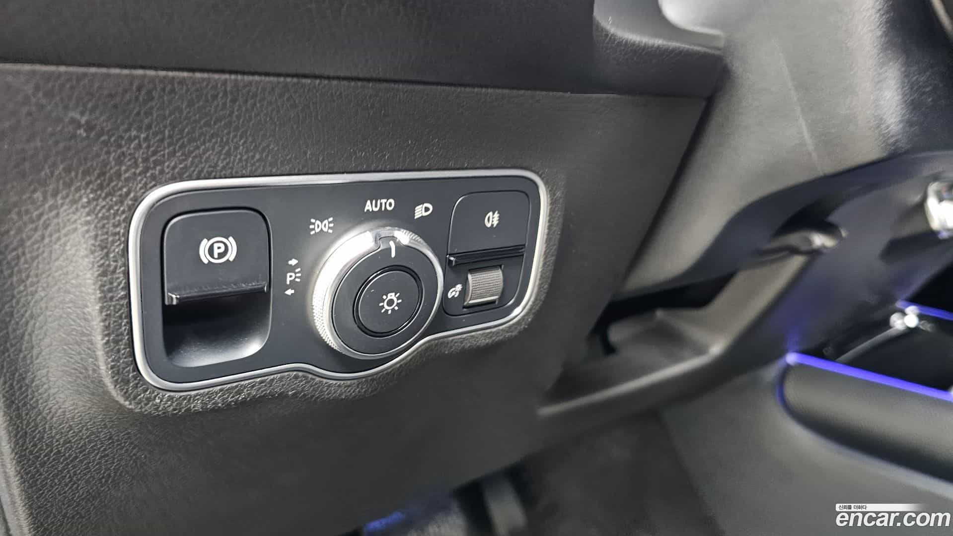 GLB-Class Mercedes-Benz 2021.8-OPTION-024