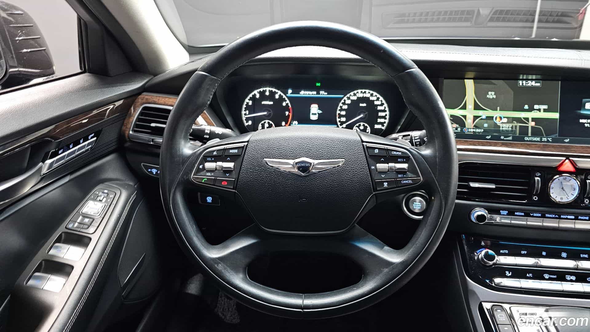 EQ900 Genesis 2016.5-OPTION-016