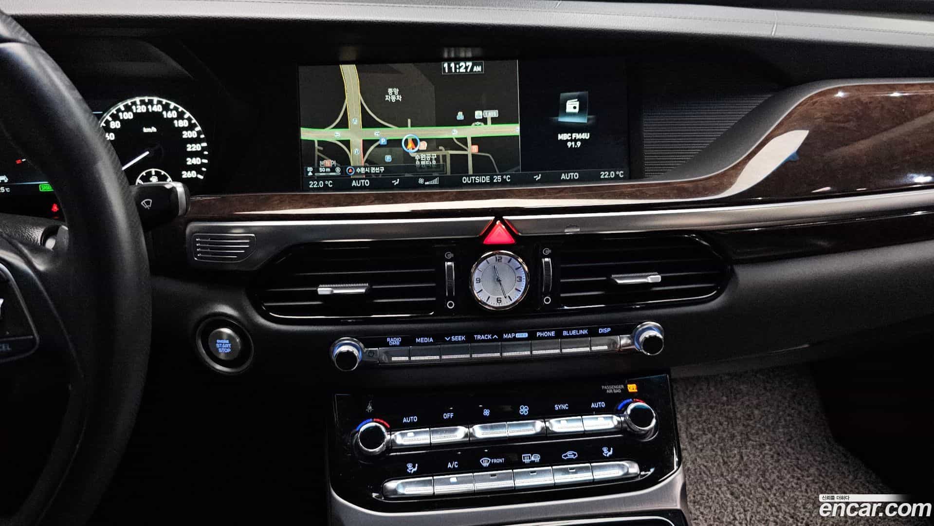 EQ900 Genesis 2016.5-OPTION-018