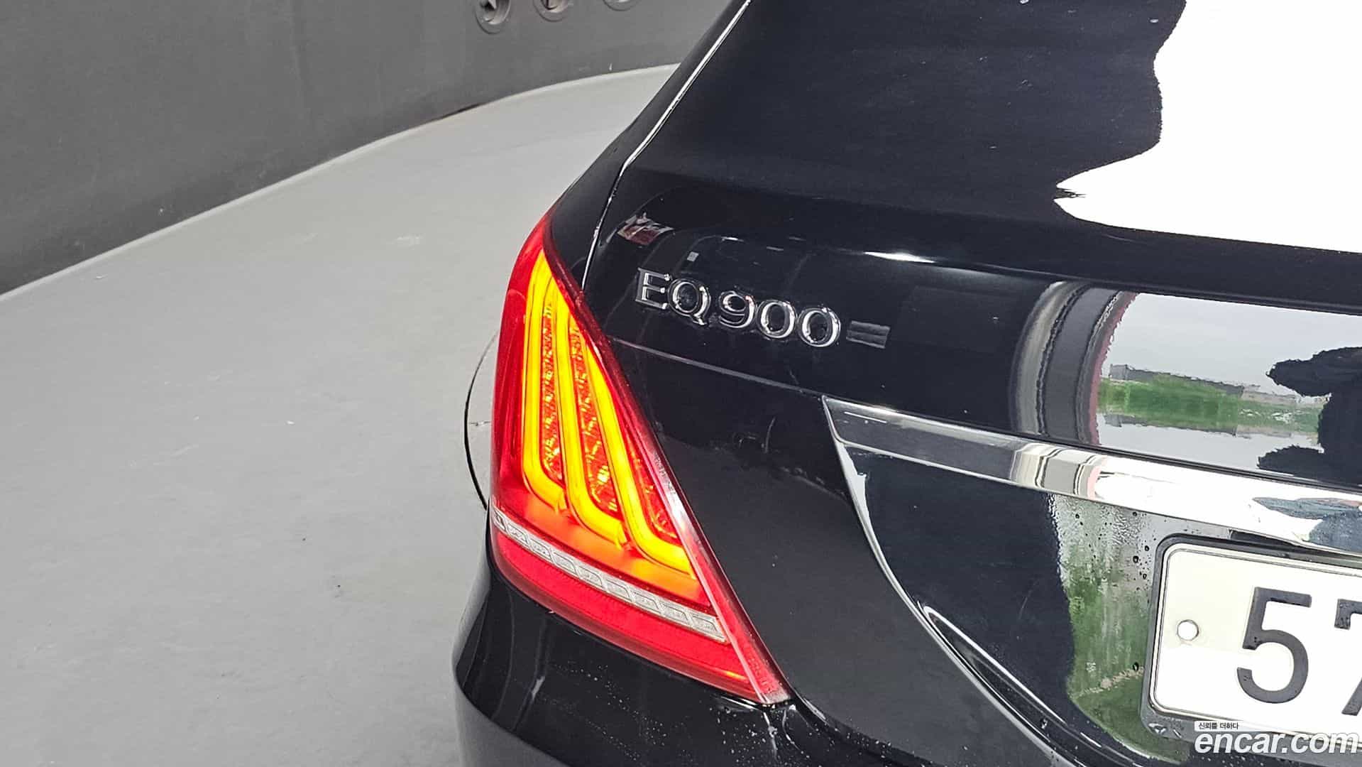 EQ900 Genesis 2016.5-OUTER-033