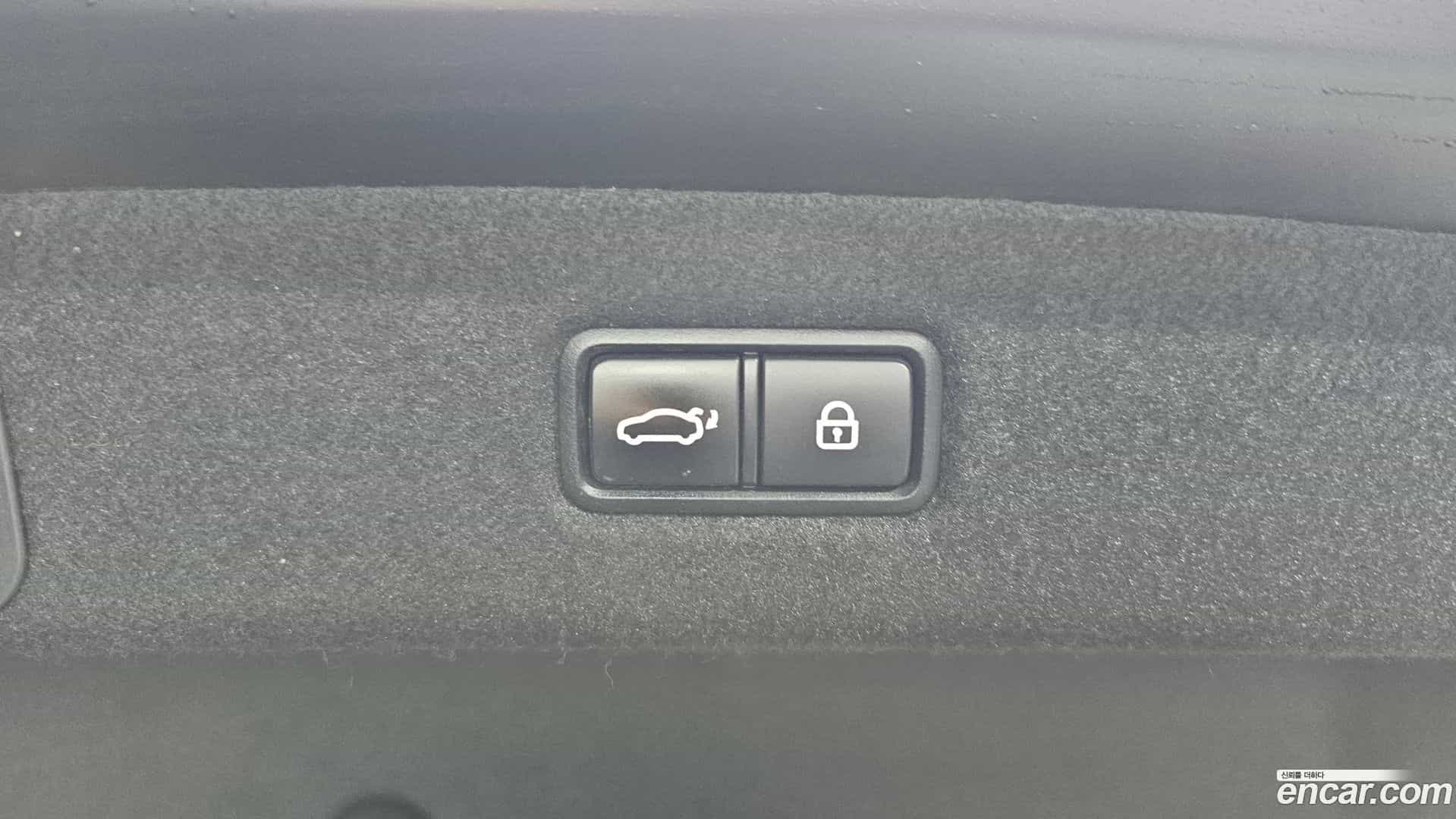 EQ900 Genesis 2016.5-OPTION-047