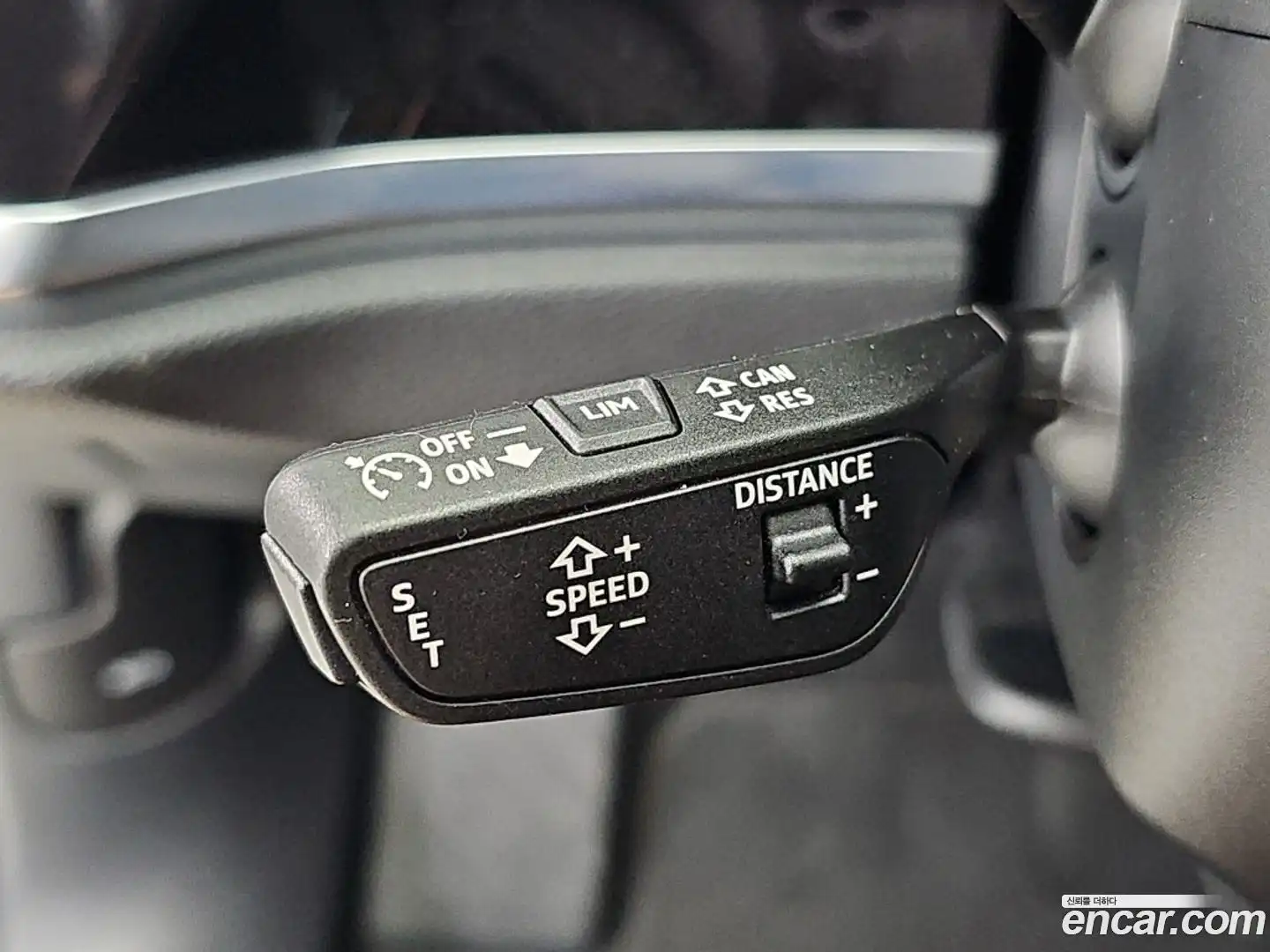 Q3 Audi 2023.10-OPTION-017