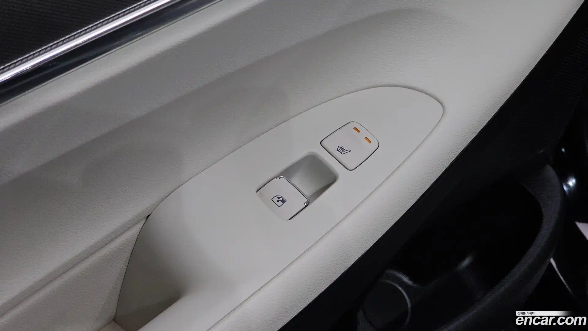 Grandeur Hyundai 2022.9-OPTION-024