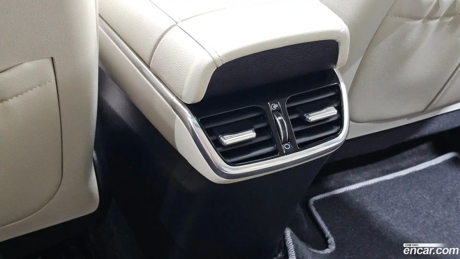 Grandeur Hyundai 2022.9-OPTION-040