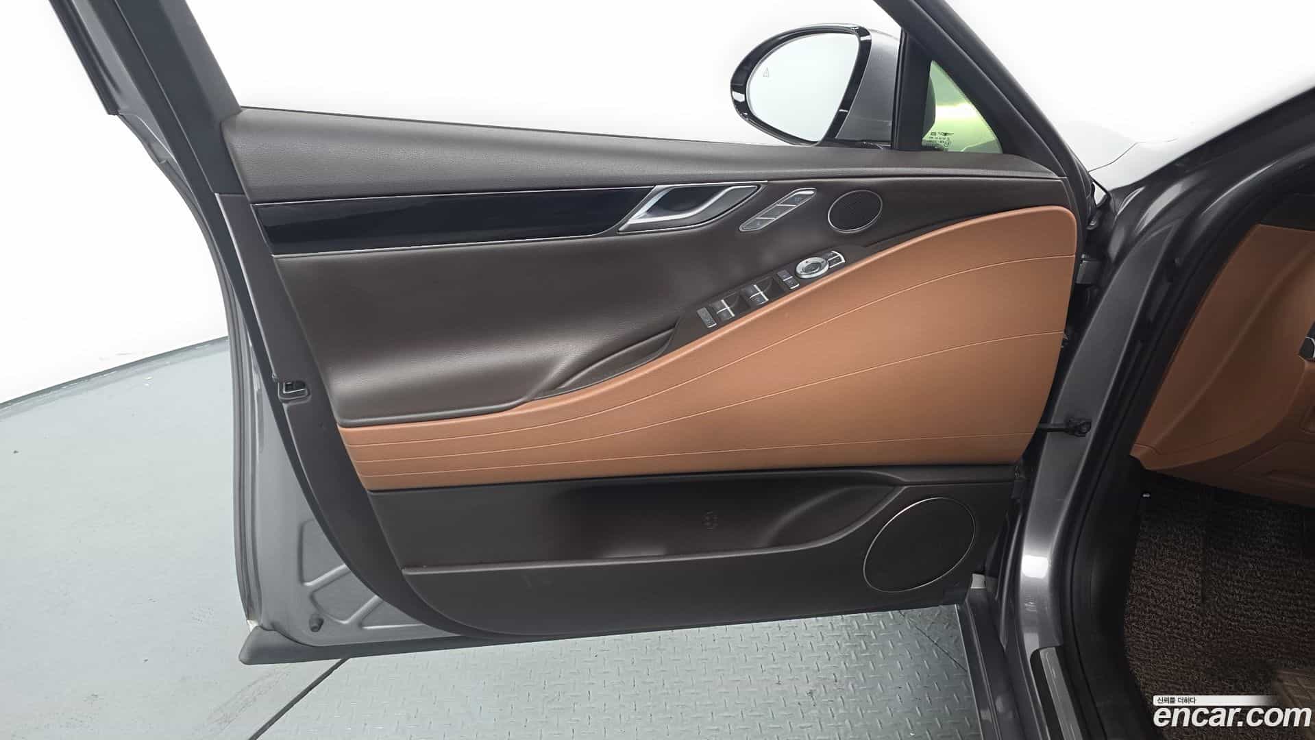 G80 Genesis 2022.3-INNER-034
