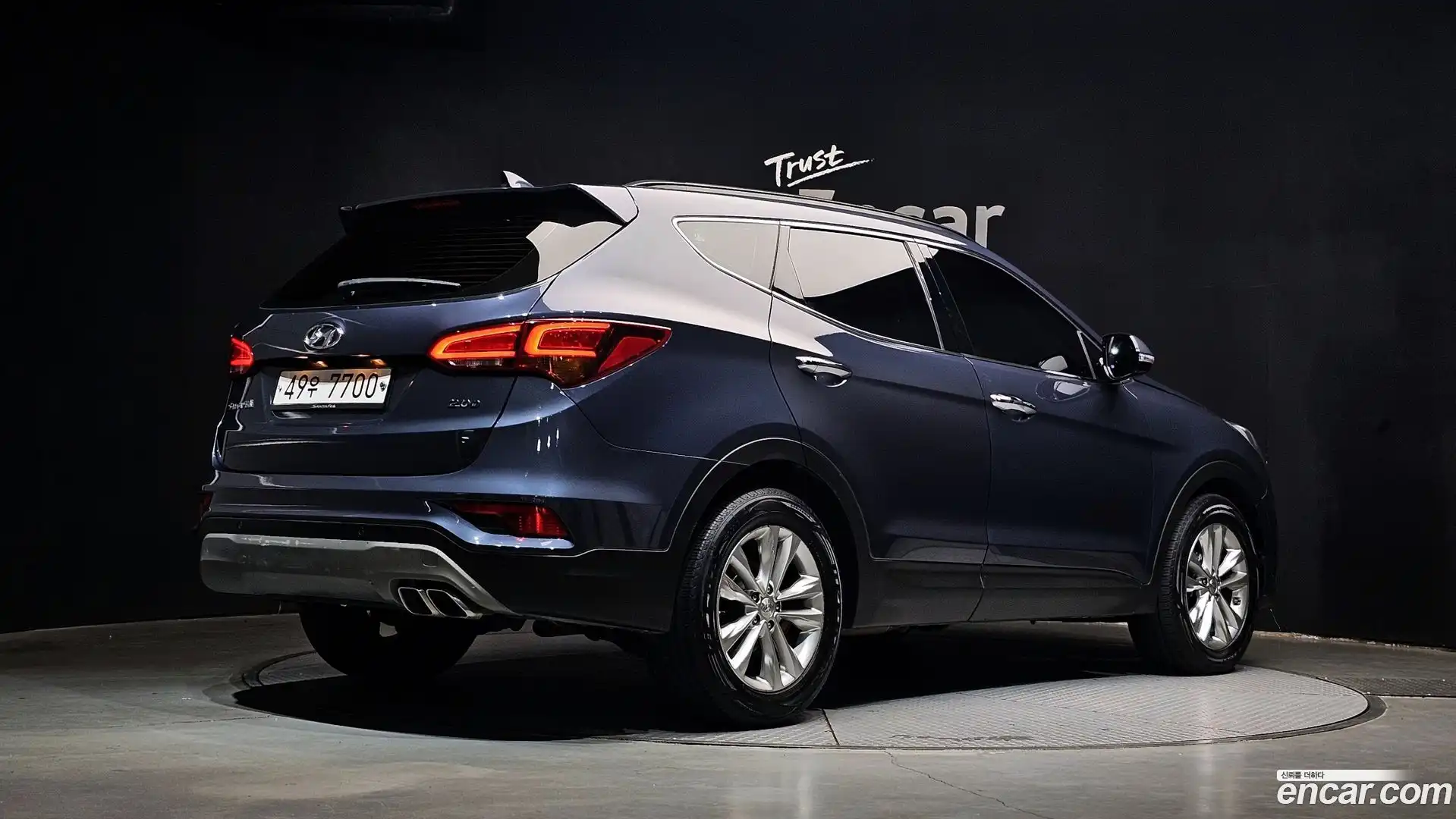 Santafe Hyundai 2017.8-OUTER-002