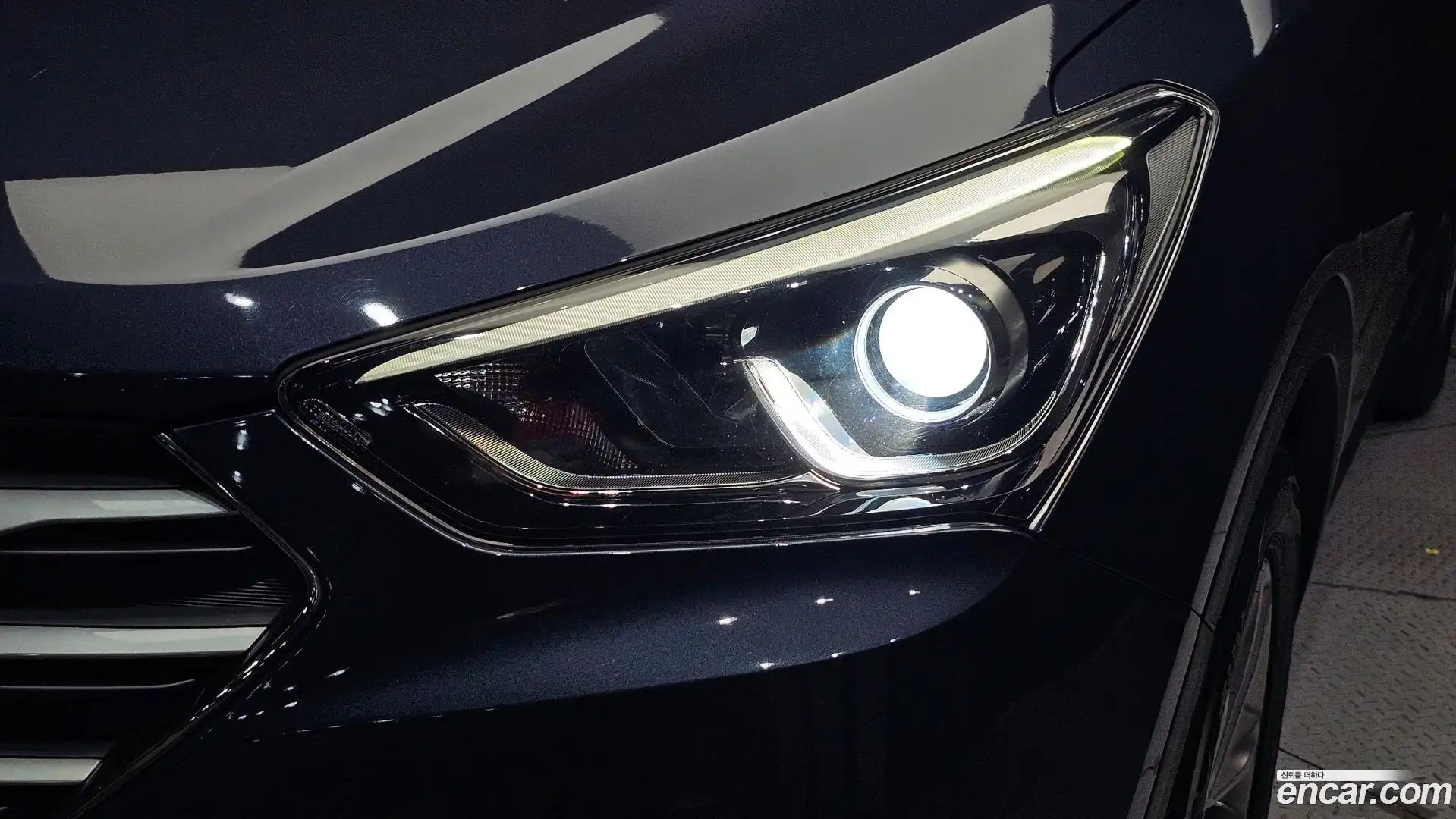 Santafe Hyundai 2017.8-OUTER-032