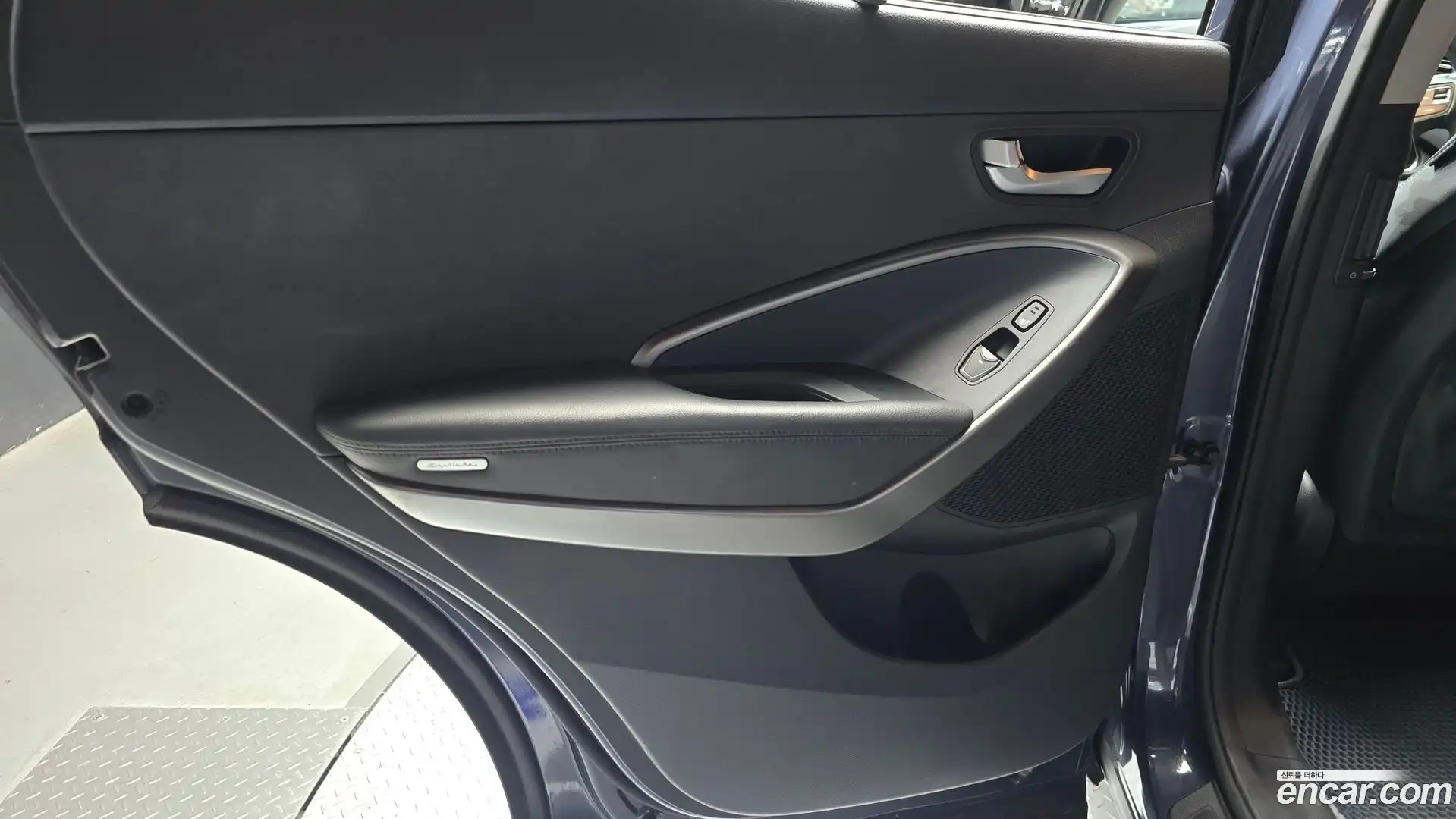 Santafe Hyundai 2017.8-INNER-035
