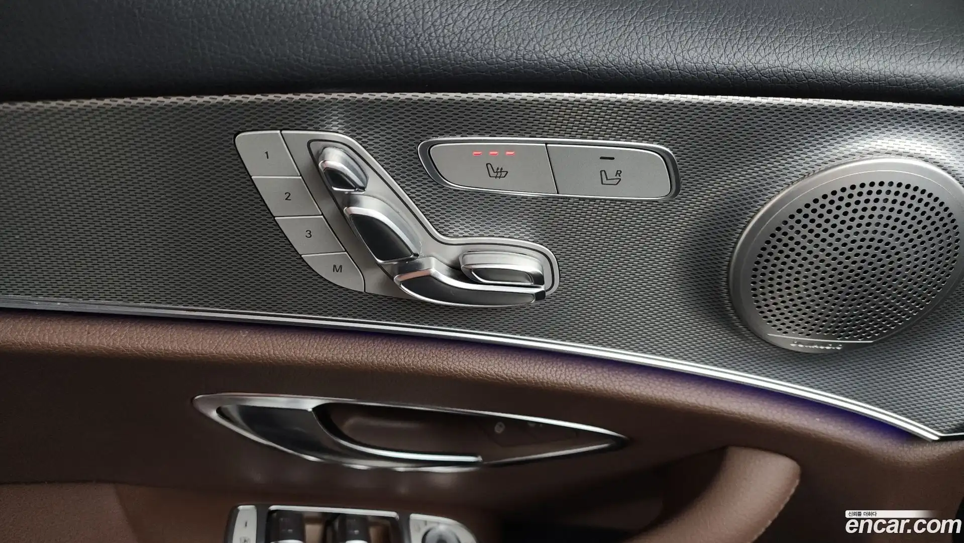 E-Class Mercedes-Benz 2018.9-OPTION-024
