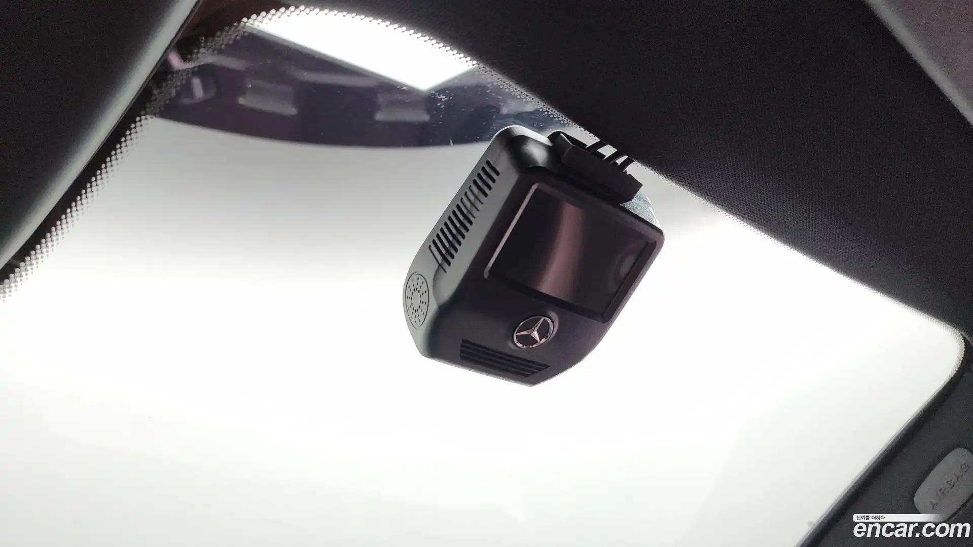 E-Class Mercedes-Benz 2018.9-OPTION-042