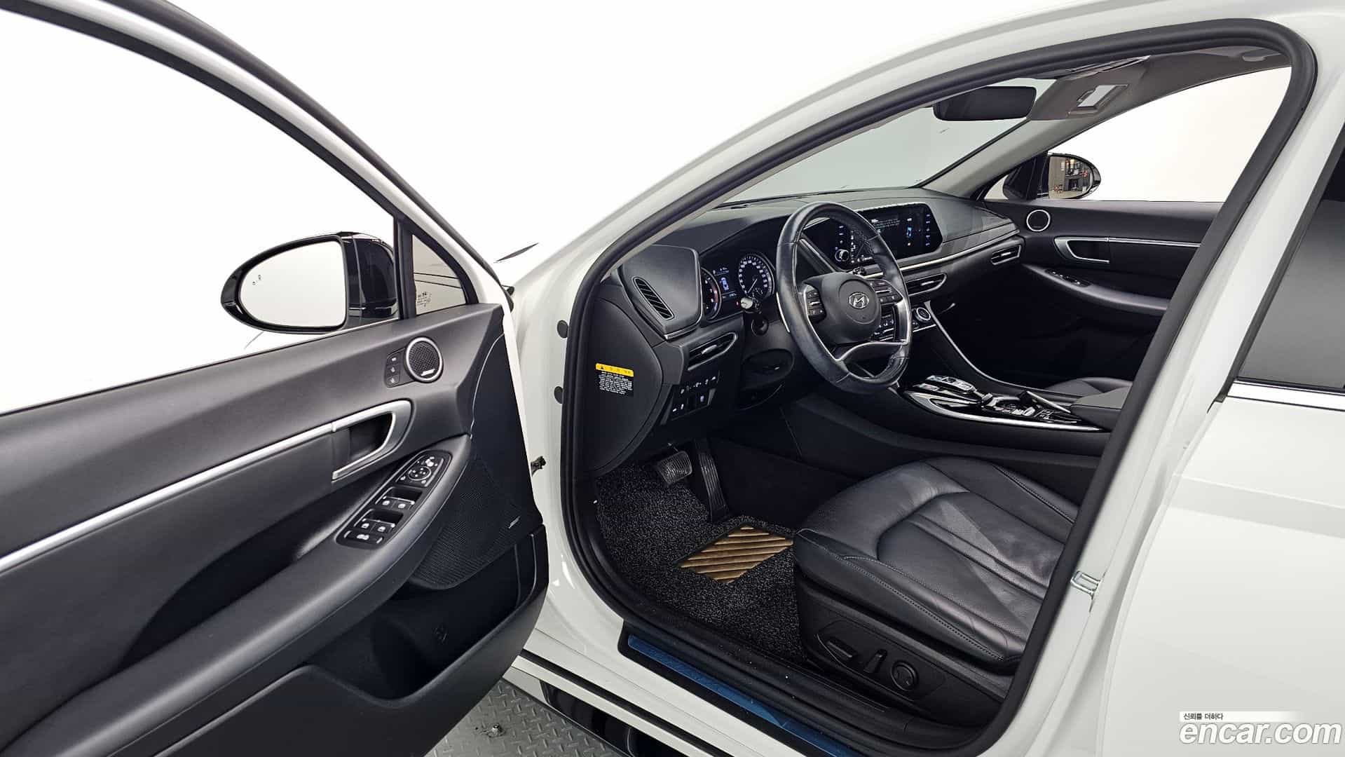 Sonata Hyundai 2019.4-INNER-010