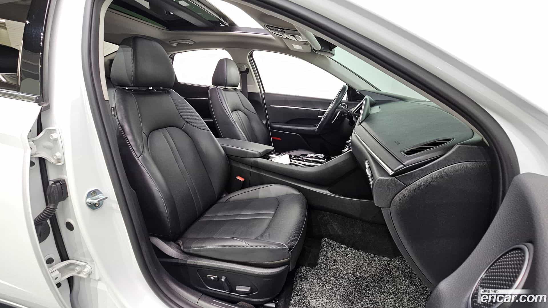 Sonata Hyundai 2019.4-INNER-036