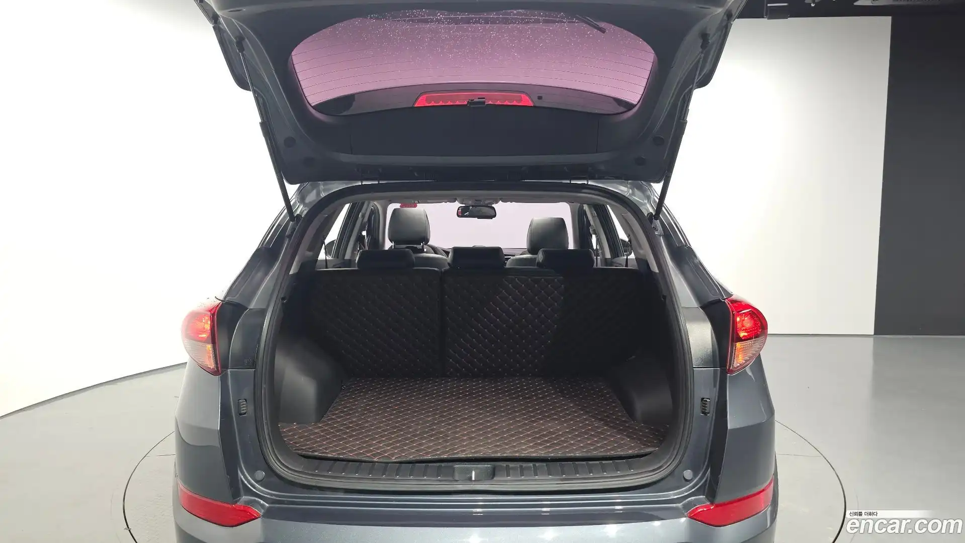 Tucson Hyundai 2017.8-OPTION-024