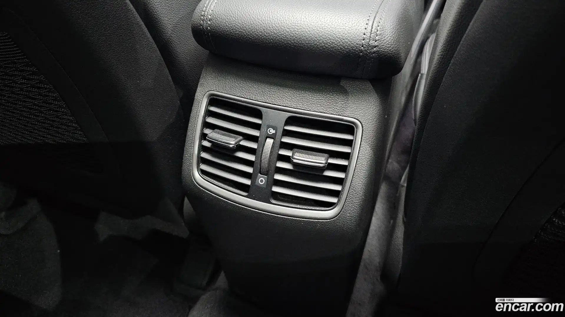 Tucson Hyundai 2017.8-OPTION-043