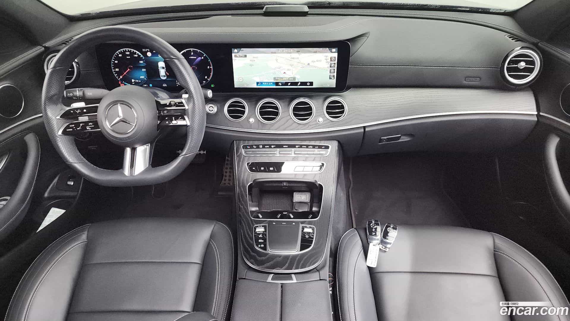 E-Class Mercedes-Benz 2020.10-INNER-007
