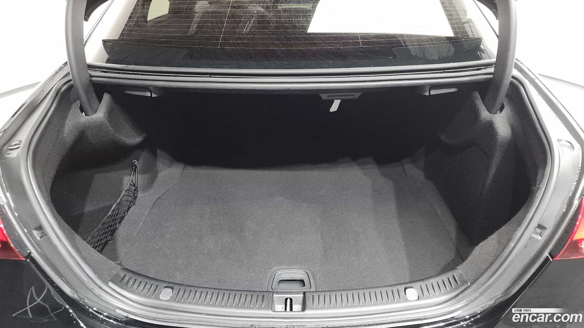 E-Class Mercedes-Benz 2020.10-OPTION-023