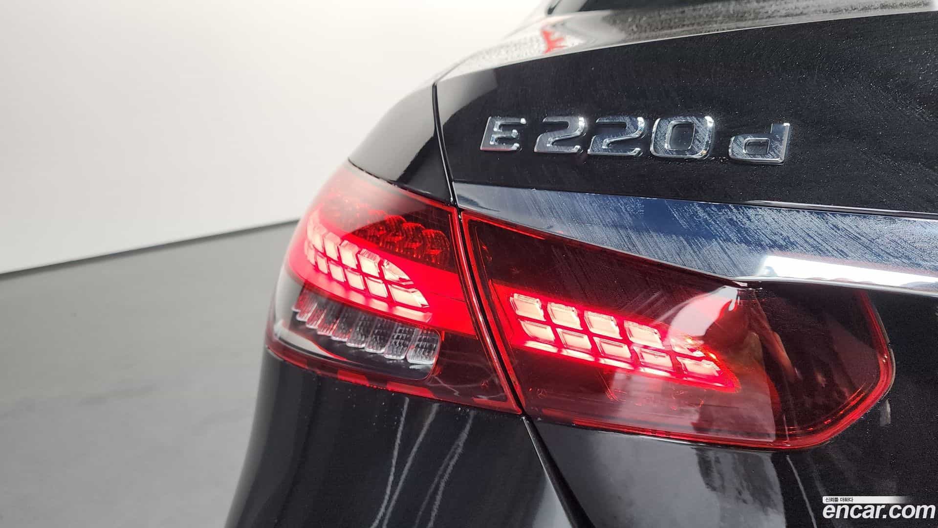 E-Class Mercedes-Benz 2020.10-OUTER-033