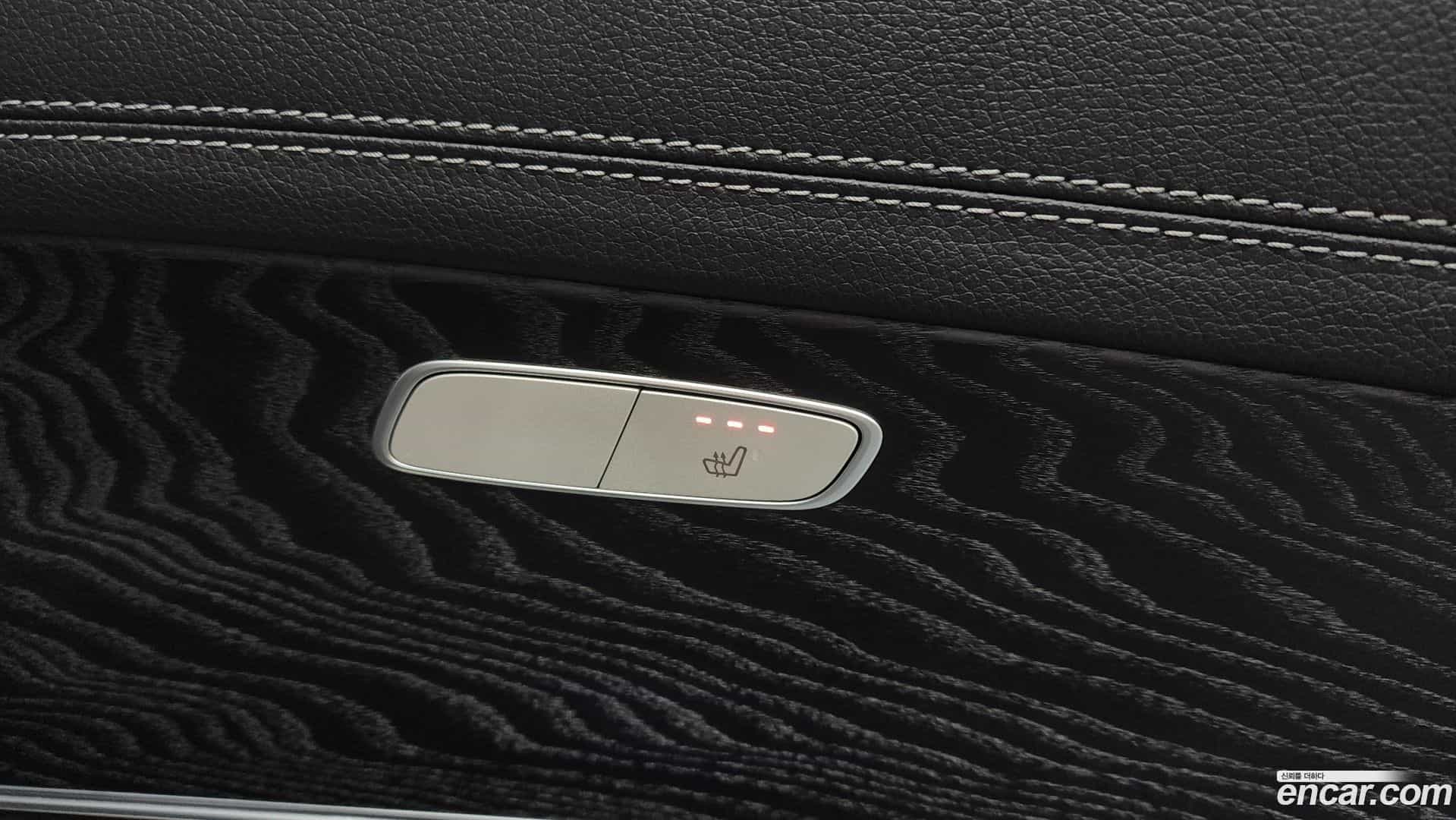 E-Class Mercedes-Benz 2020.10-OPTION-046