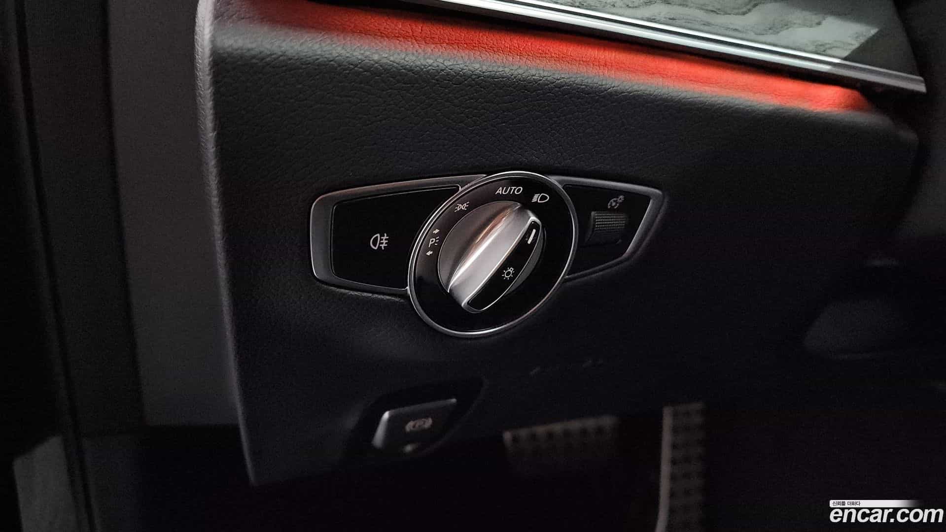 E-Class Mercedes-Benz 2020.10-OPTION-048