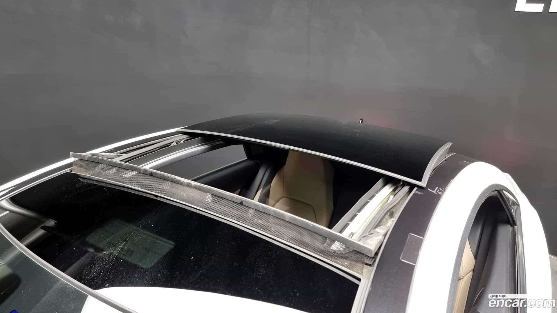 E-Class Mercedes-Benz 2013.2-OPTION-023