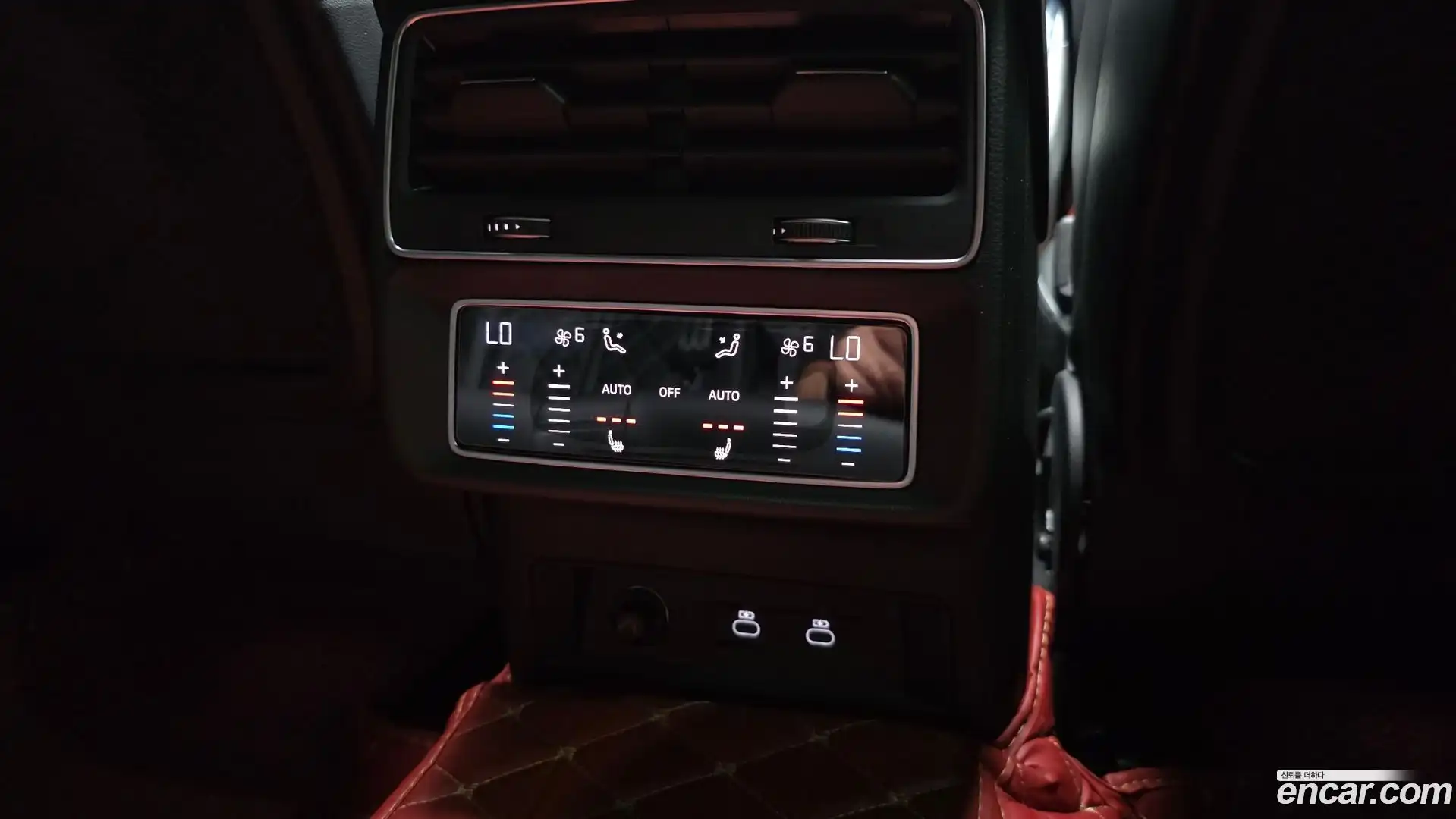 Q8 Audi 2023.10-OPTION-023