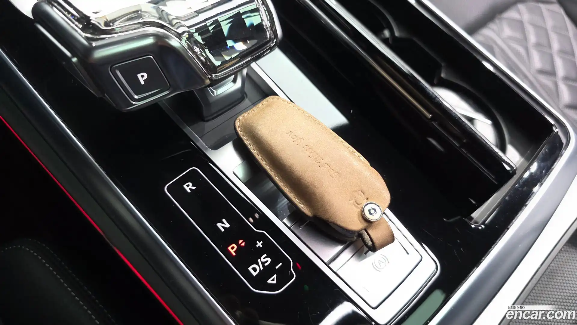 Q8 Audi 2023.10-OPTION-040