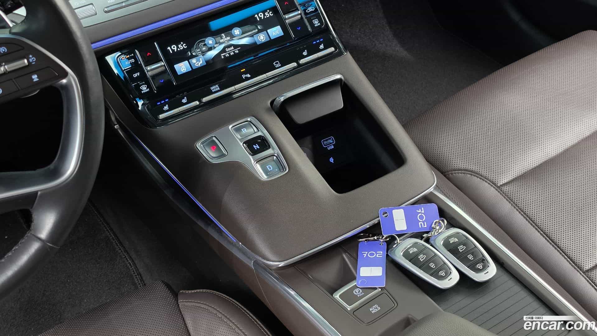 Grandeur Hyundai 2020.11-INNER-009