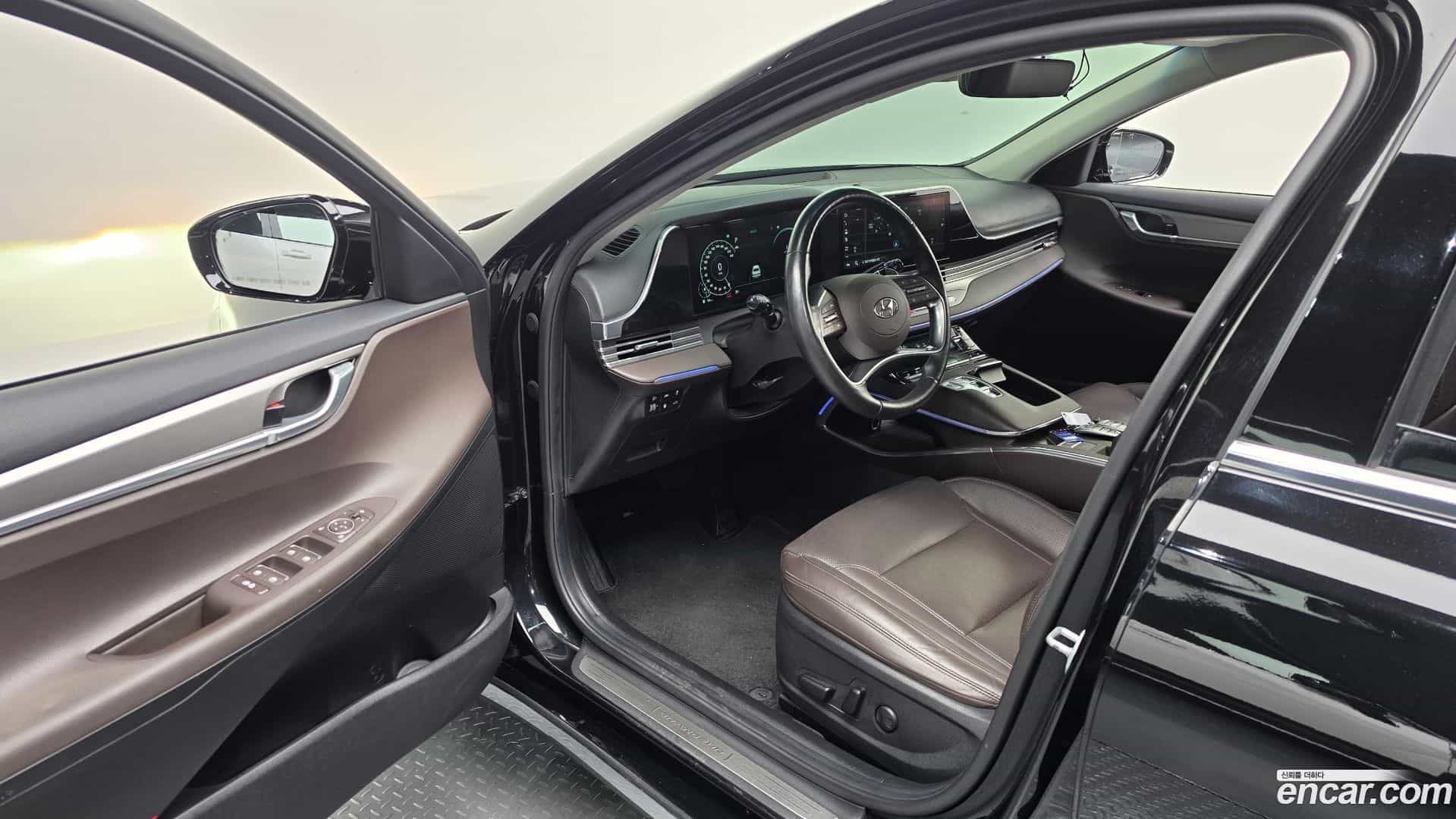 Grandeur Hyundai 2020.11-INNER-010
