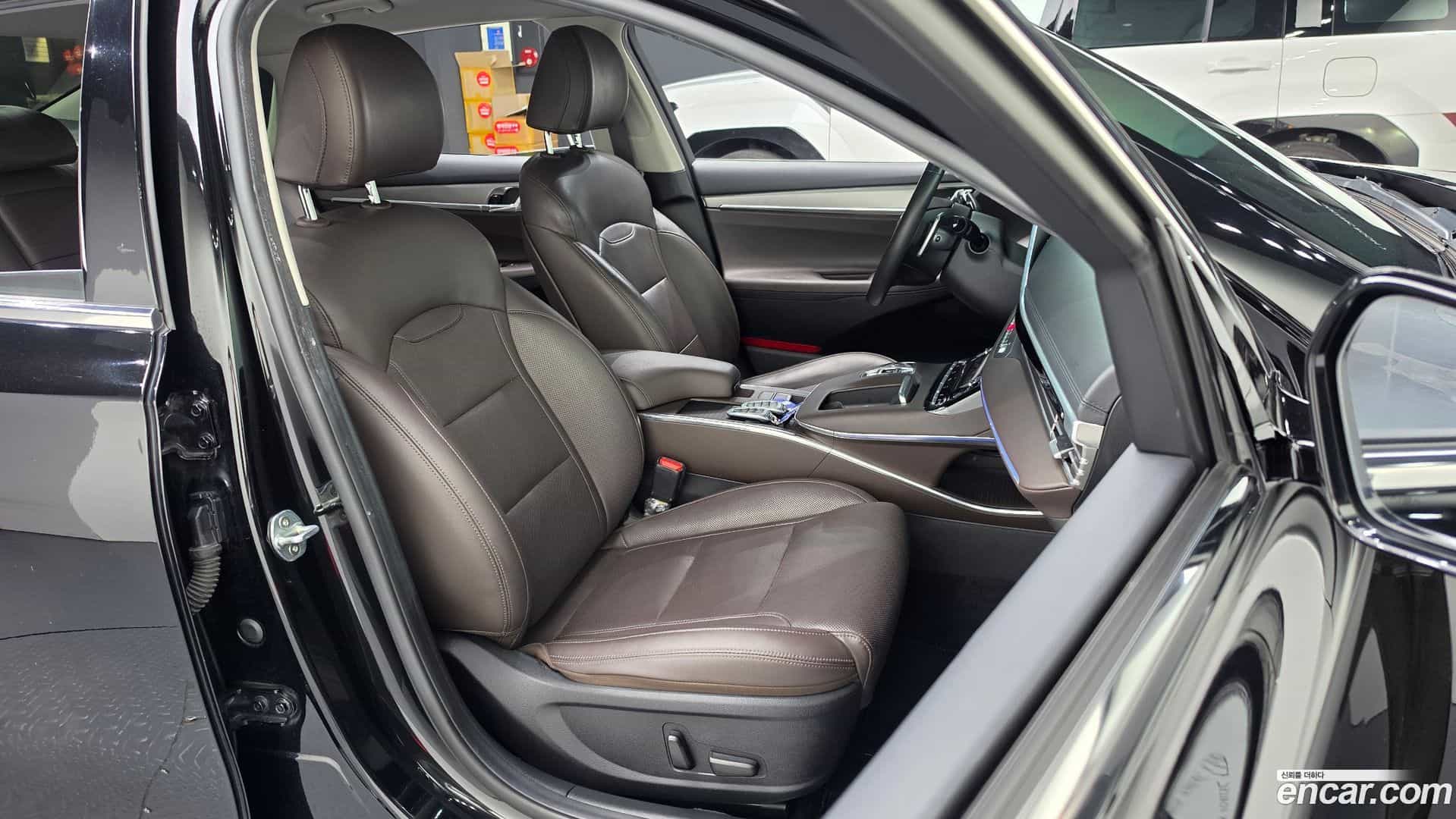 Grandeur Hyundai 2020.11-INNER-036