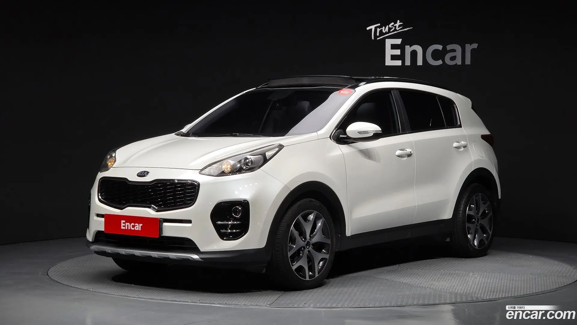 Main__Slider__Photo:Sportage Kia 2017.3-0