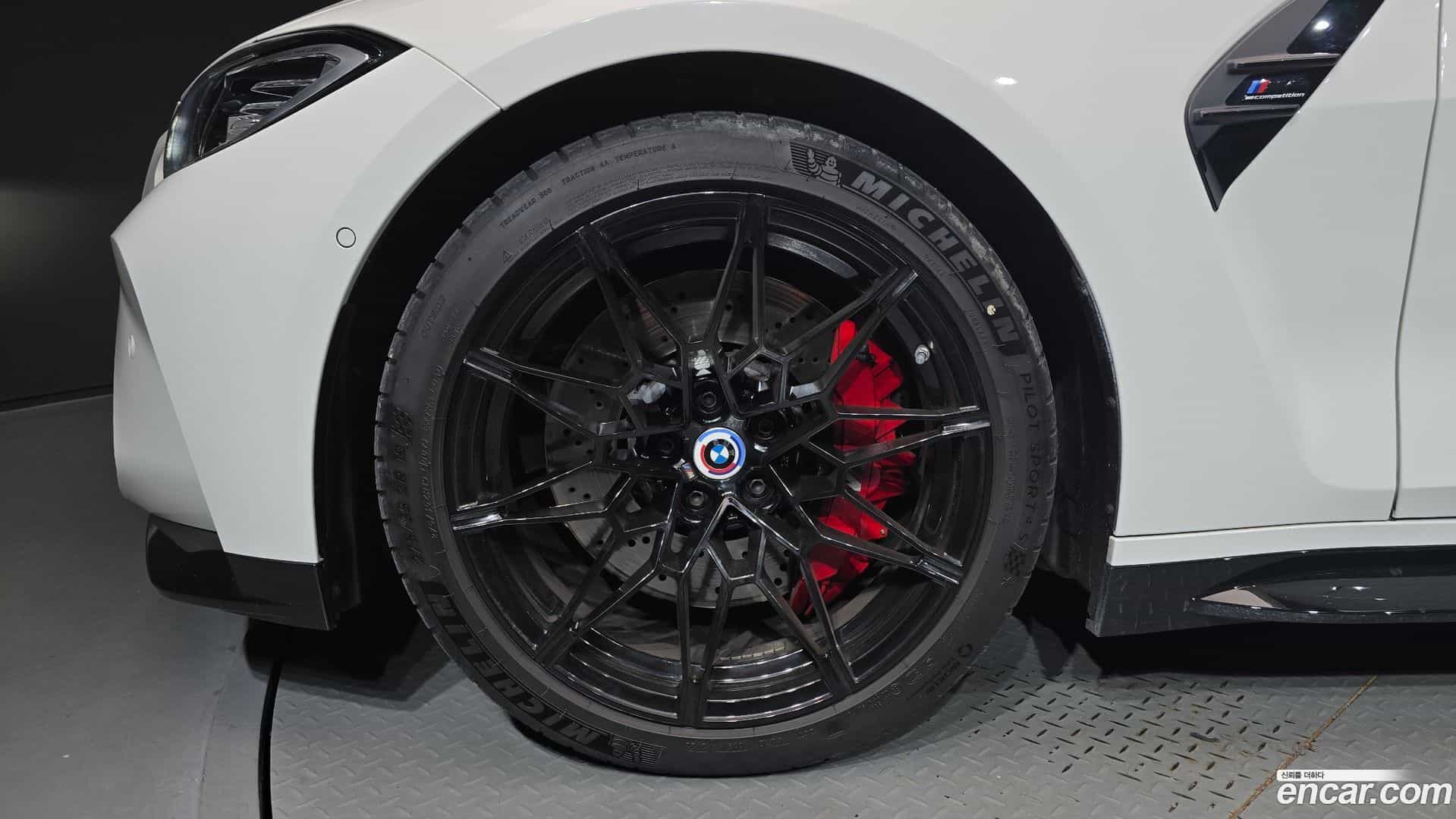 M4 BMW 2022.10-OUTER-005