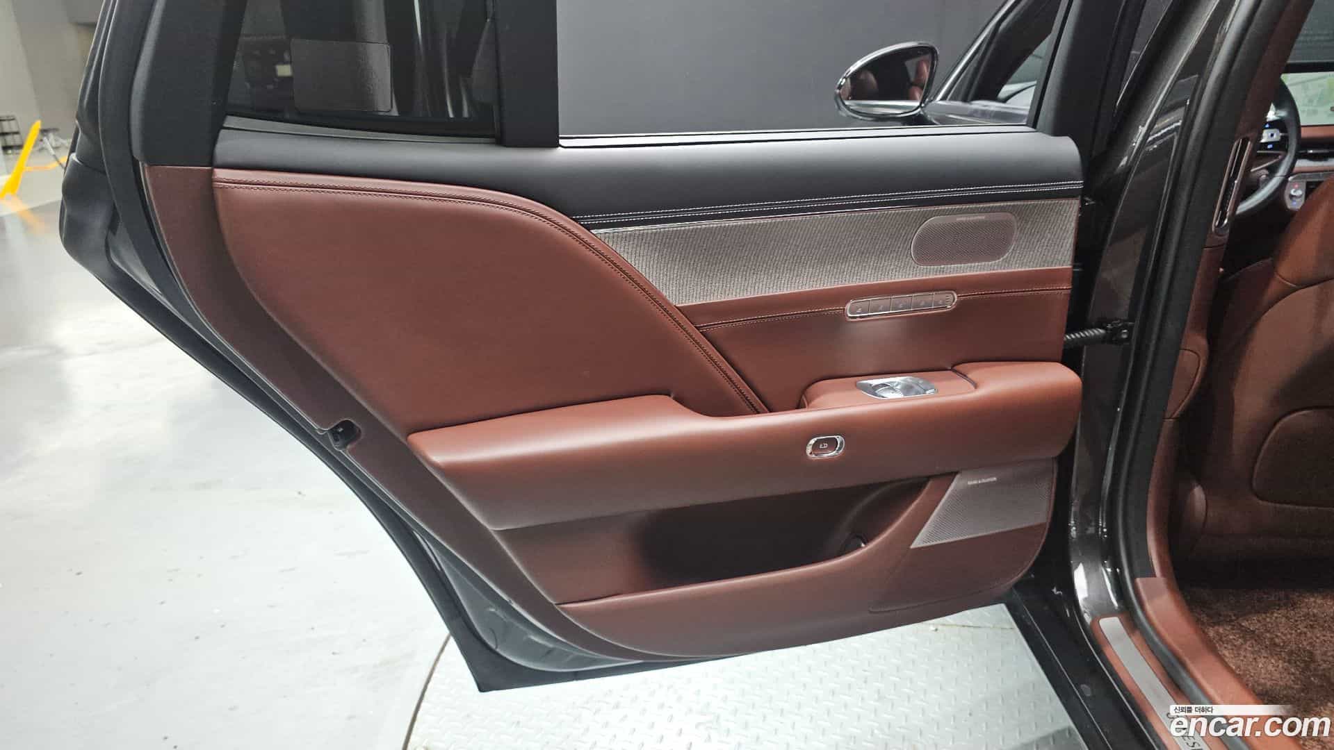 G90 Genesis 2022.1-INNER-035