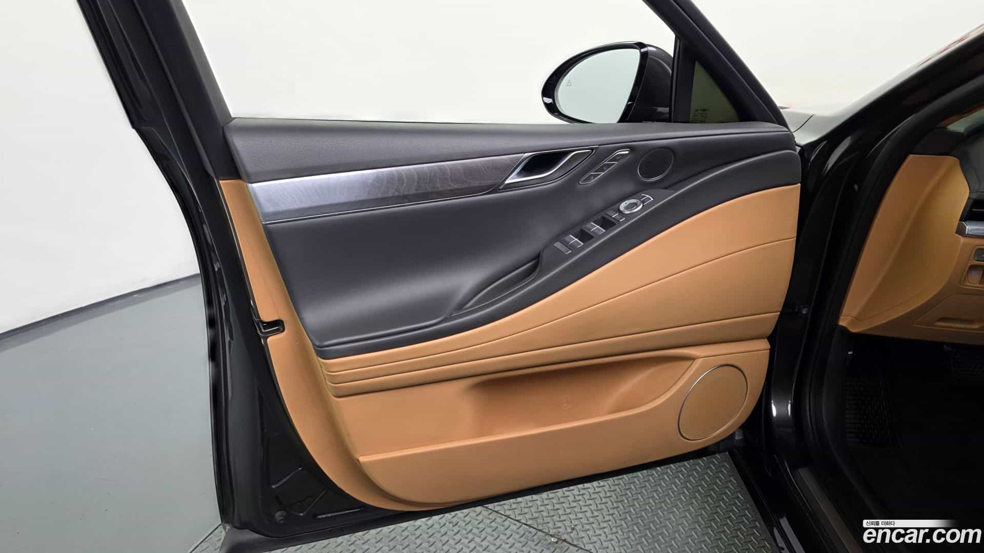 G80 Genesis 2022.1-INNER-034