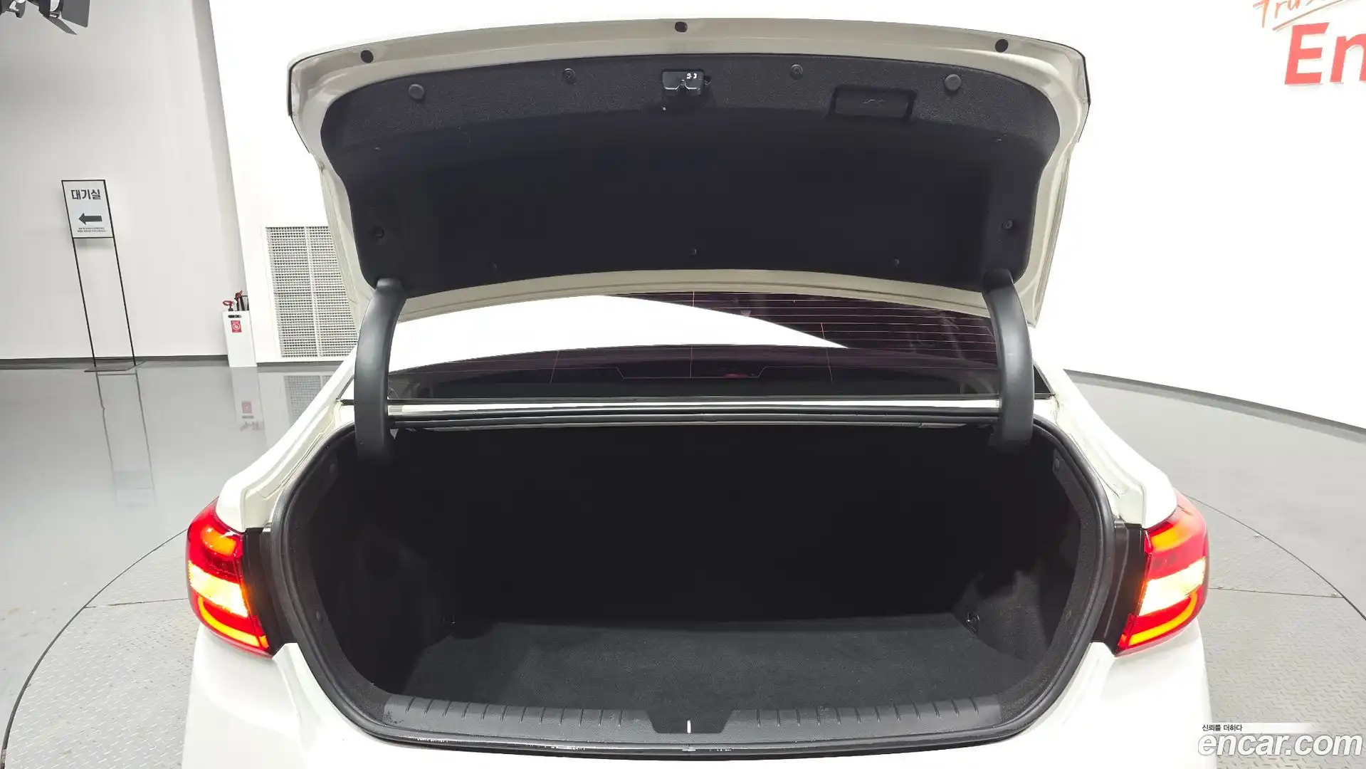 Sonata Hyundai 2016.6-OPTION-024