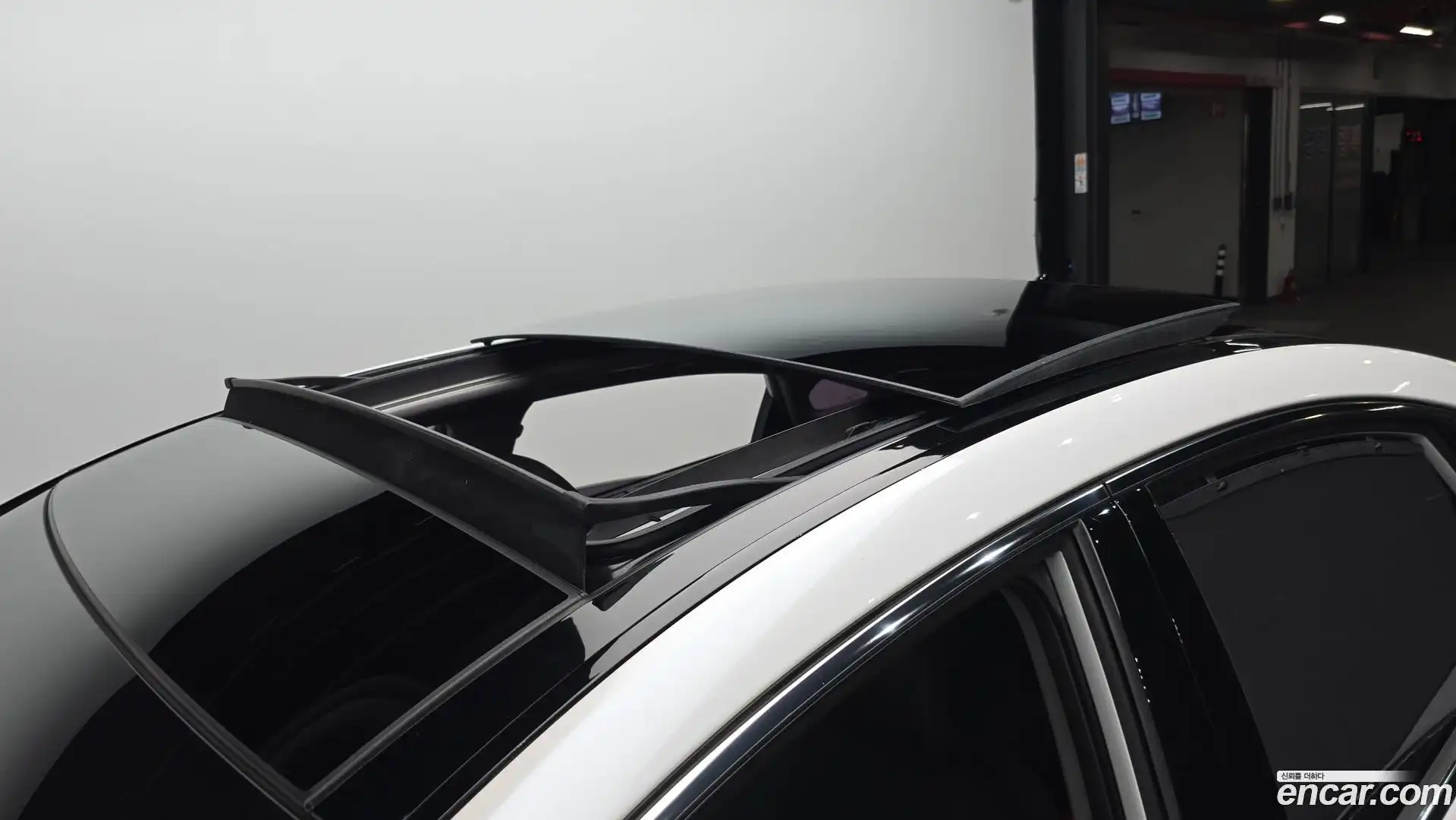 Sonata Hyundai 2016.6-OPTION-046