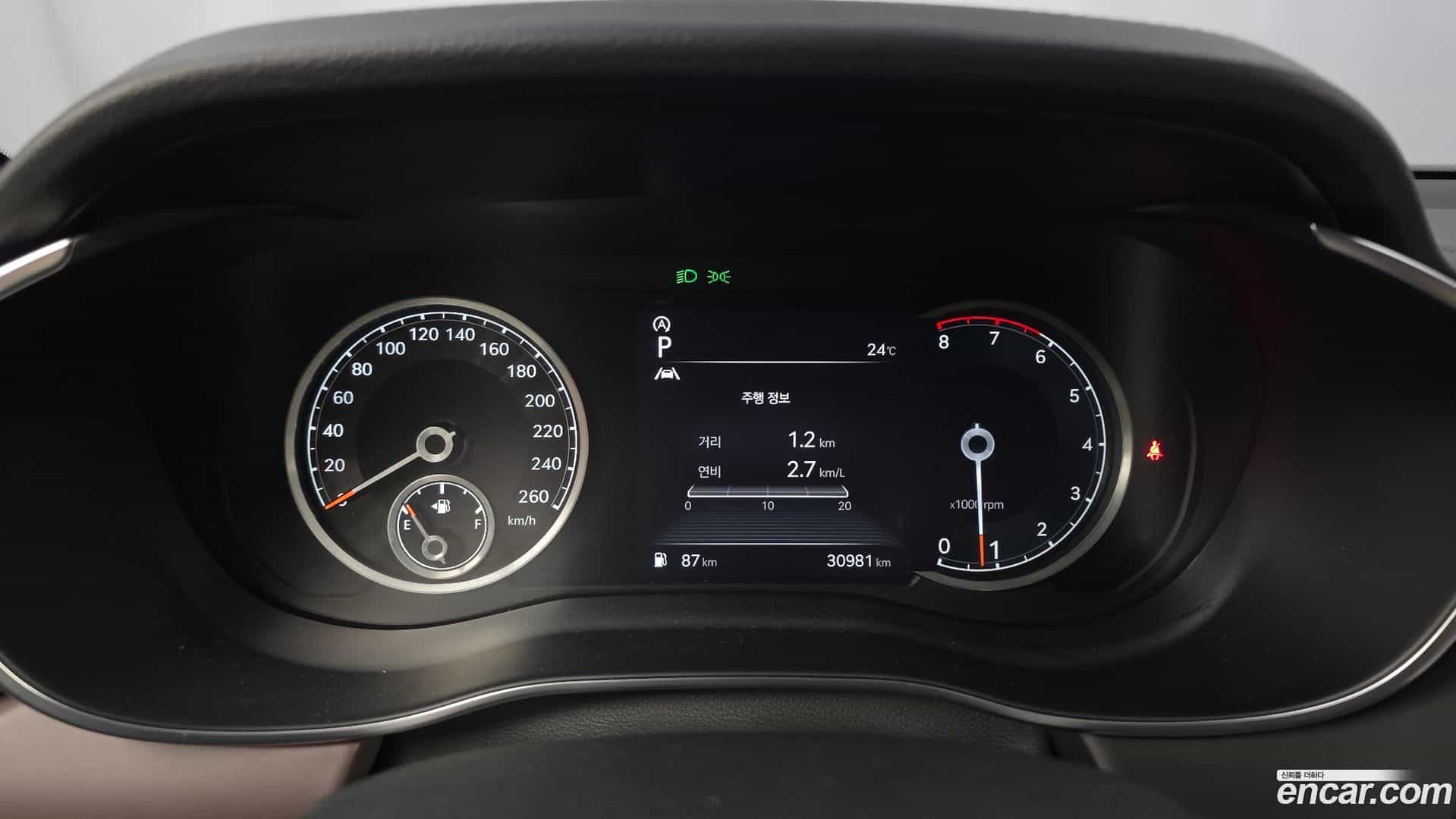 G70 Genesis 2023.4-INNER-008