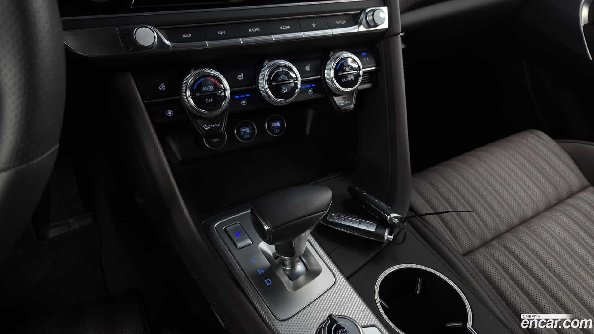 G70 Genesis 2023.4-INNER-009