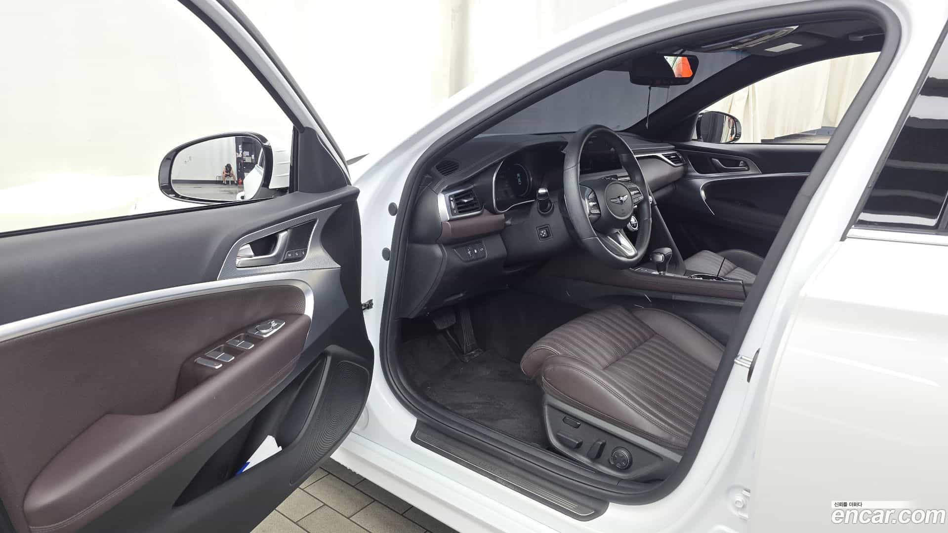 G70 Genesis 2023.4-INNER-010