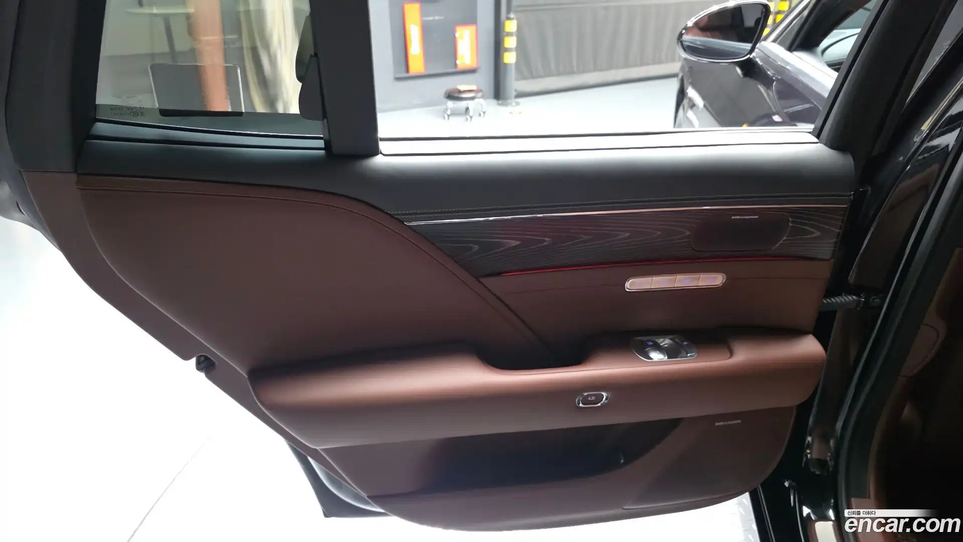 G90 Genesis 2023.10-INNER-035