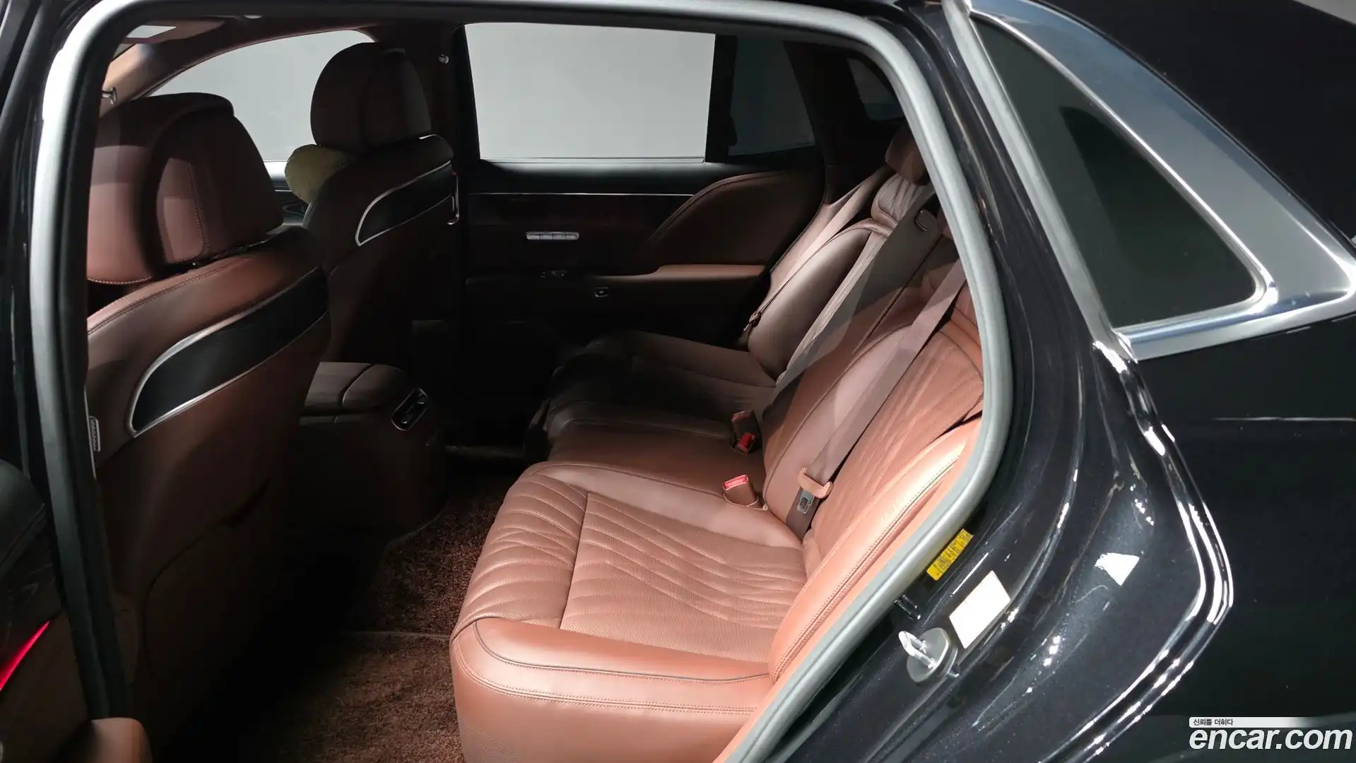 G90 Genesis 2023.10-INNER-036