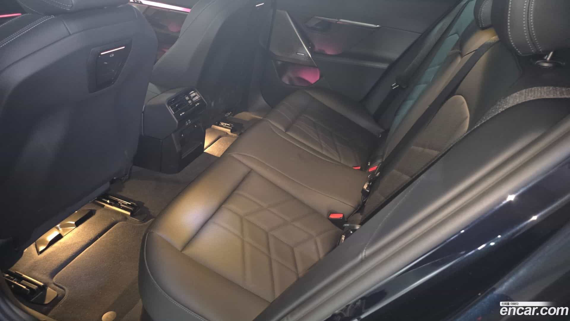 5-Series BMW 2026.1-INNER-008