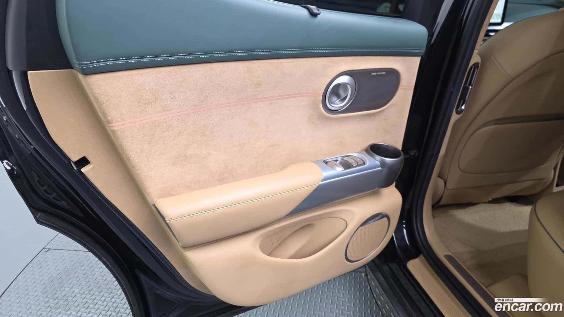 GV60 Genesis 2022.4-INNER-035