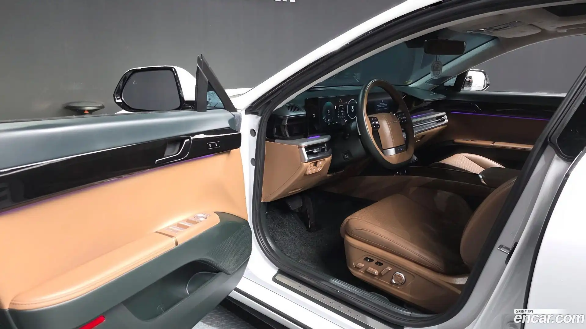 Grandeur Hyundai 2024.3-INNER-010