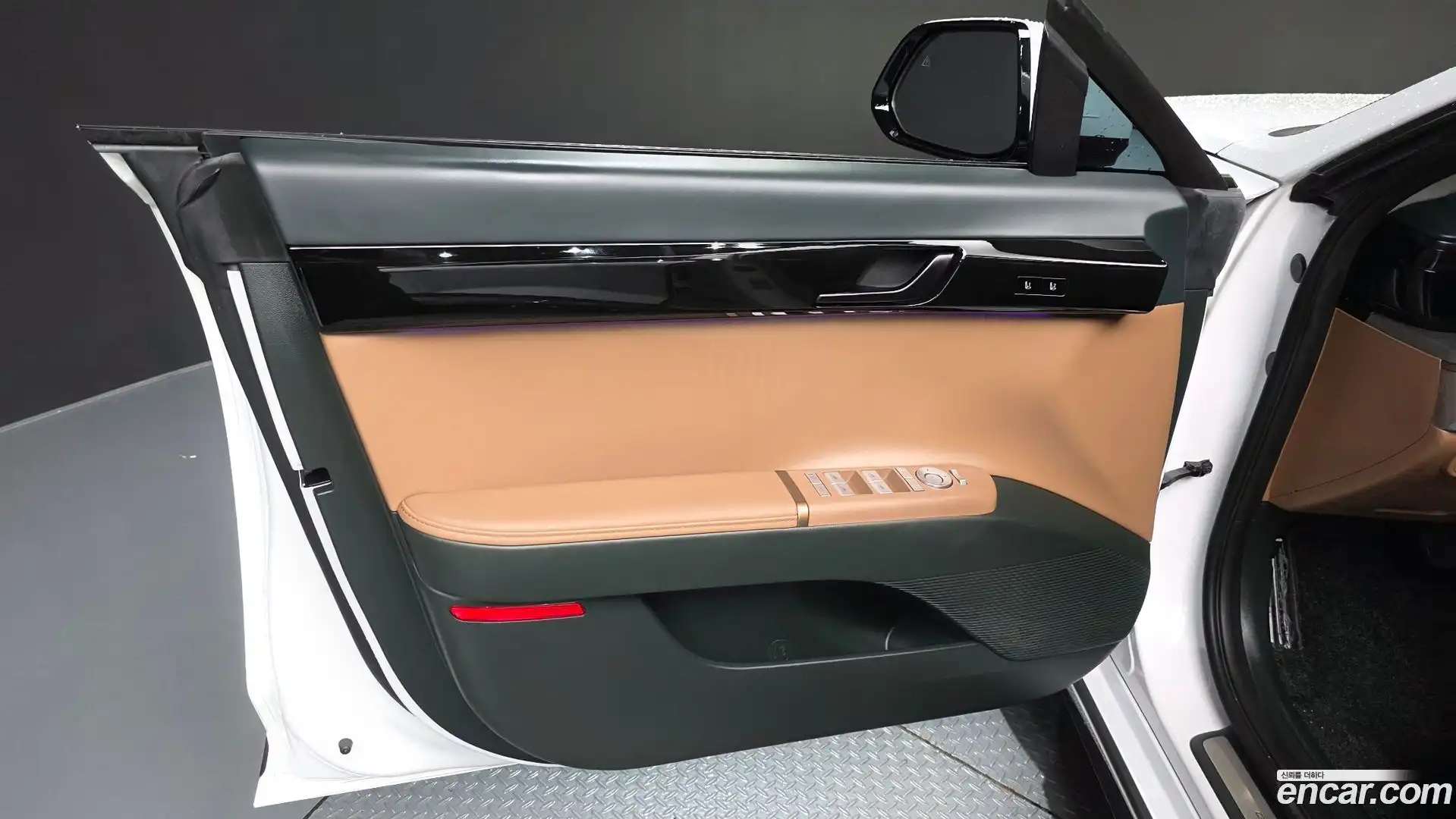 Grandeur Hyundai 2024.3-INNER-034