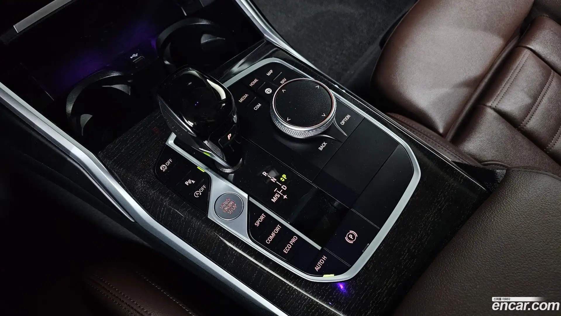 3-Series BMW 2022.4-INNER-009