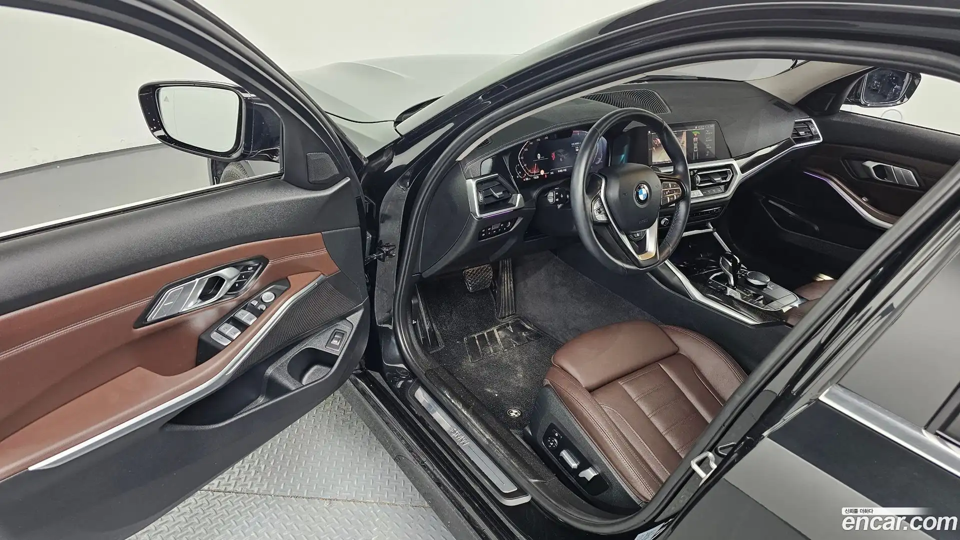 3-Series BMW 2022.4-INNER-010