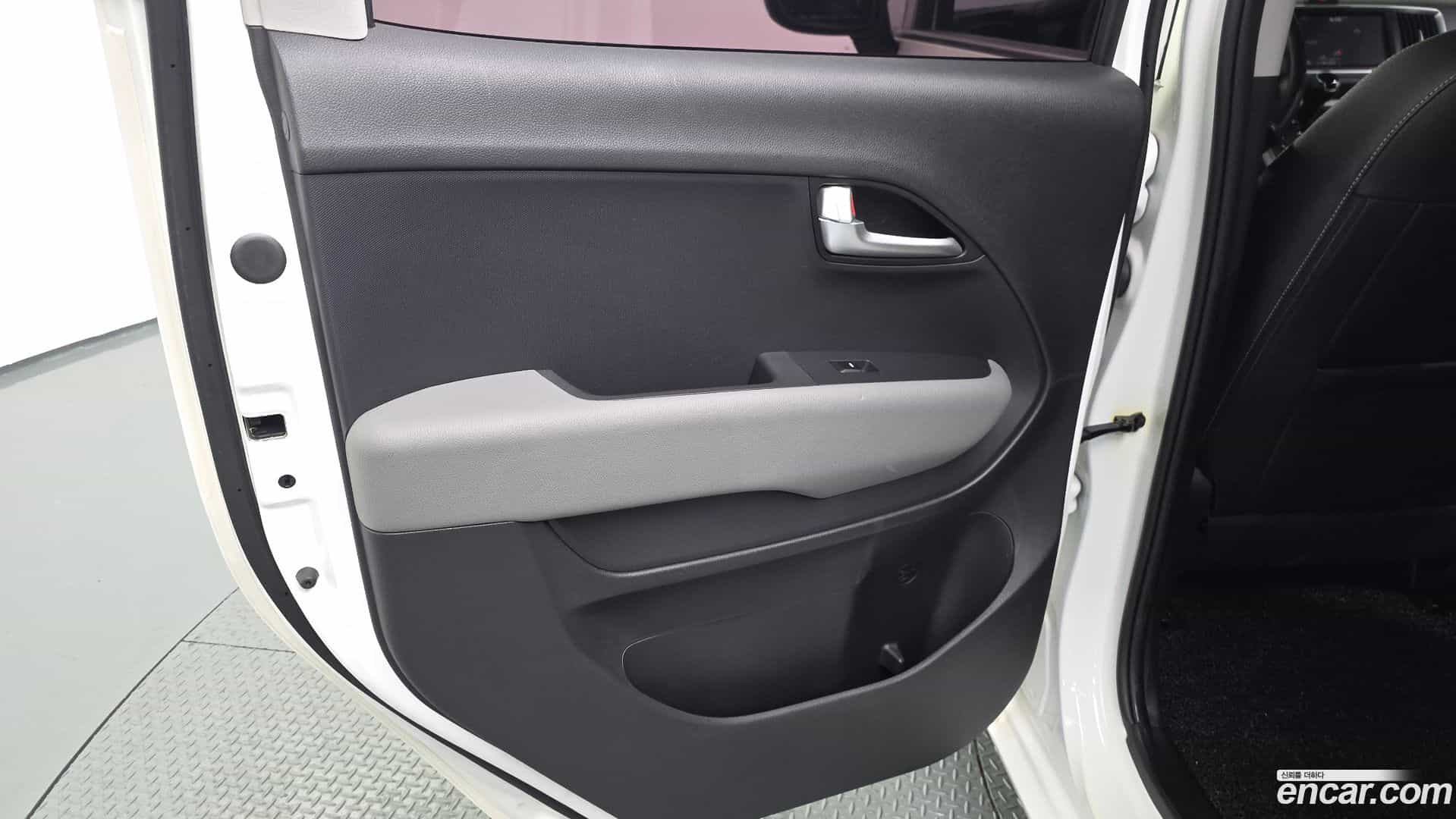 RAY Kia 2020.6-INNER-035