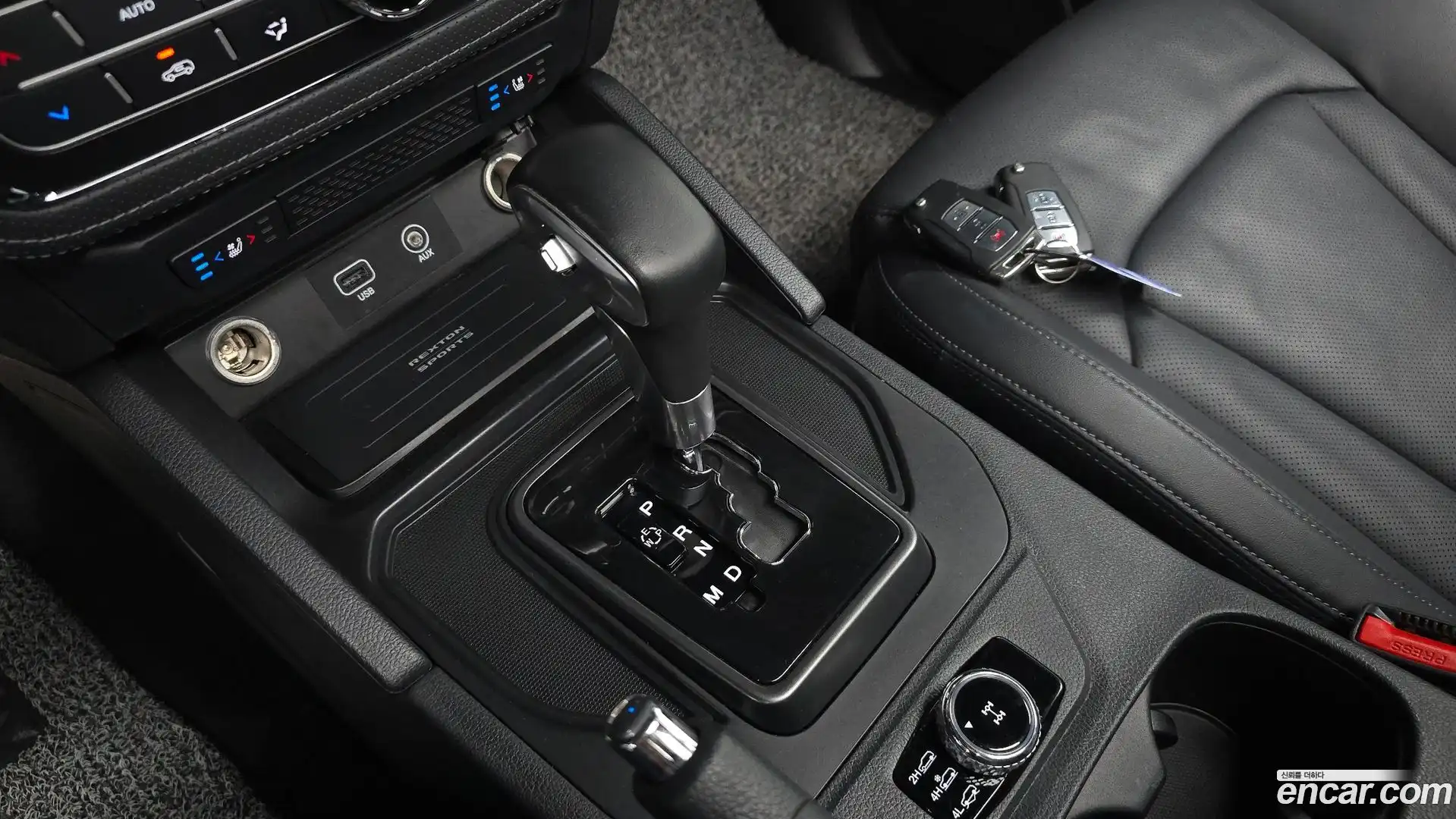 Rexton KG Mobility 2021.11-INNER-009