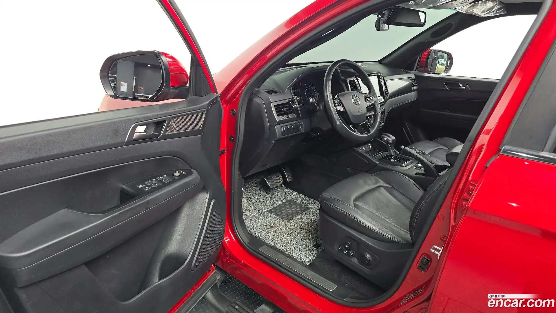 Rexton KG Mobility 2021.11-INNER-010