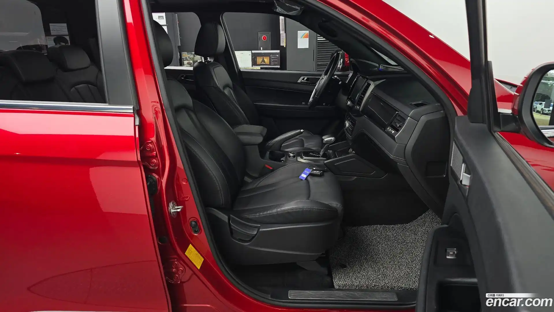 Rexton KG Mobility 2021.11-INNER-036